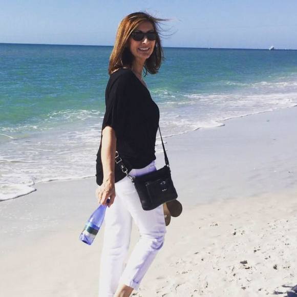 Meet your Posher, Cheryl - Picture 1 of 1